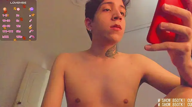 Michael_v77's Webcam Show