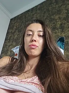 VirginPussySquirt's Webcam Show