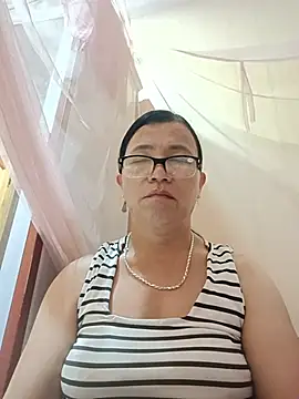Chilly-wet's Live XXX Chat
