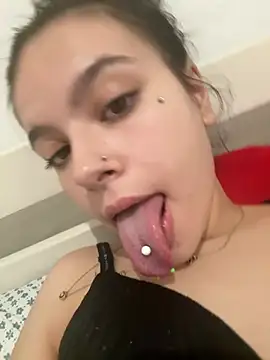 tuputita8's Webcam Show