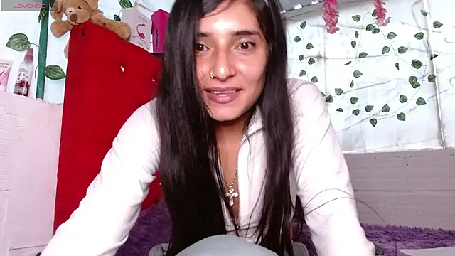 Nanda_Mendoza's Live XXX Chat