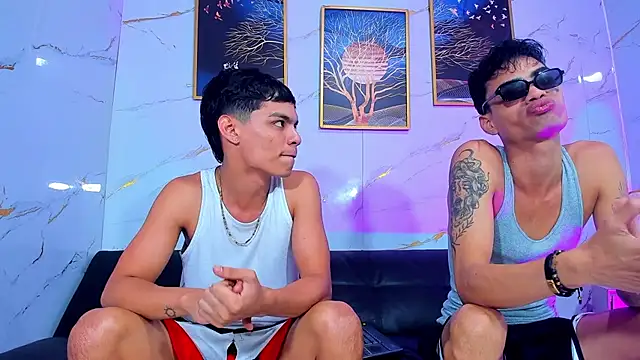 Latin_twink_lyam1's Webcam Show