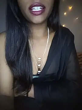 MysticDiya's Live XXX Chat
