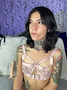Lunai_gh's Webcam Show