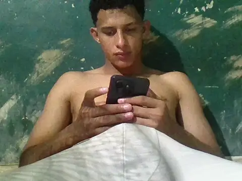 master_badboy's Webcam Show