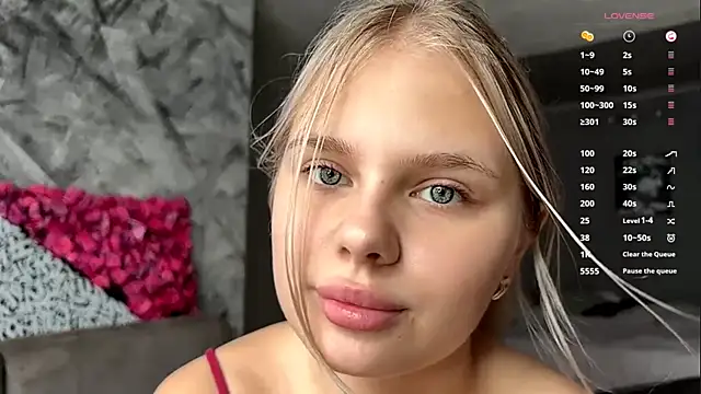 Rita_Blondana's Webcam Show