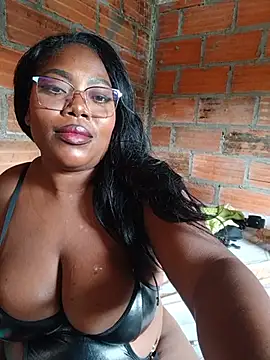nanis_13's Webcam Show