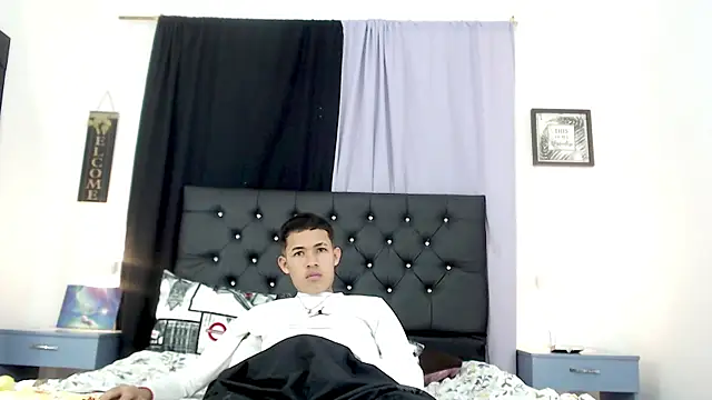 RoySteven's Webcam Show