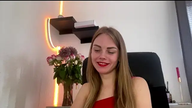SunnyStrike's Live XXX Chat