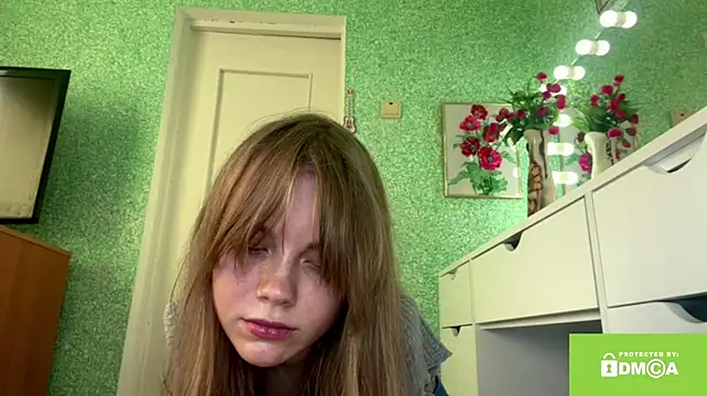 SunnyStrike's Live XXX Chat