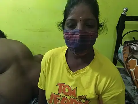 tamil_pudhukavithai's Webcam Show