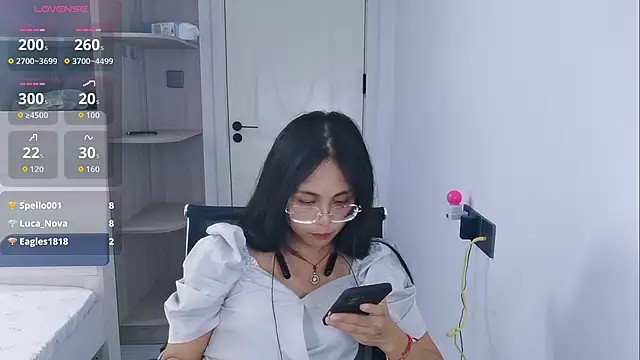 yishan-22's Live XXX Chat