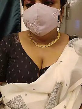Tamil-Flora-Queen's Webcam Show