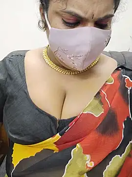 Tamil-Flora-Queen's Webcam Show