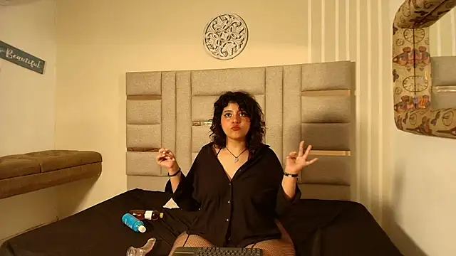 Luly_93's Webcam Show