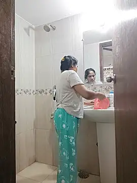 Odhora-20's Webcam Show
