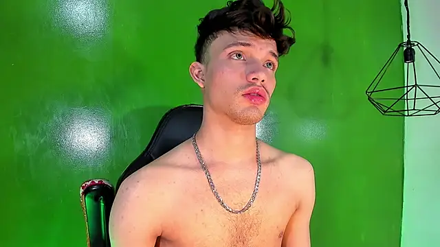 alexgod-'s Webcam Show