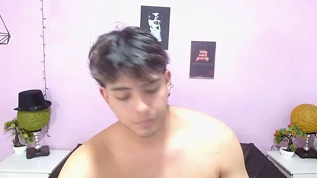 zayne_lyon's Webcam Show