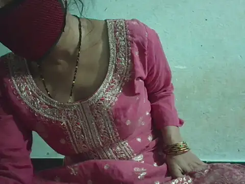 susmitha-telugu's Webcam Show
