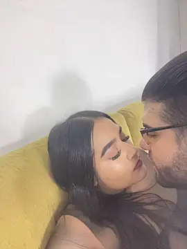 Kloe_MarkoX_X's Live XXX Chat