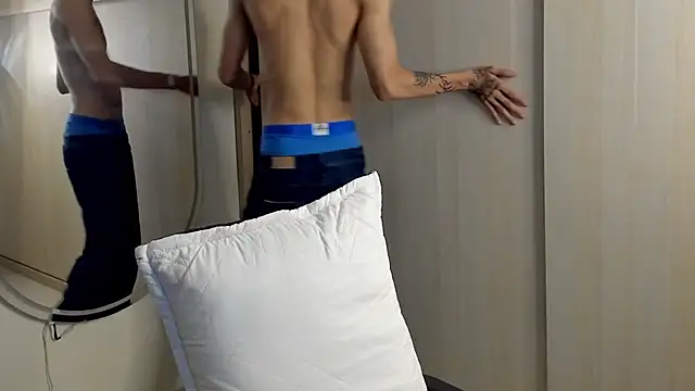 Mheysam_Youngerx's Webcam Show