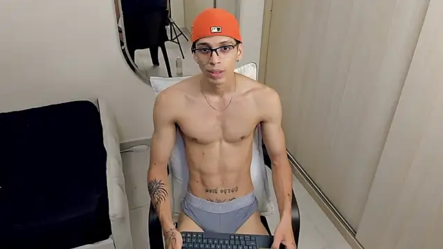 Mheysam_Youngerx's Webcam Show