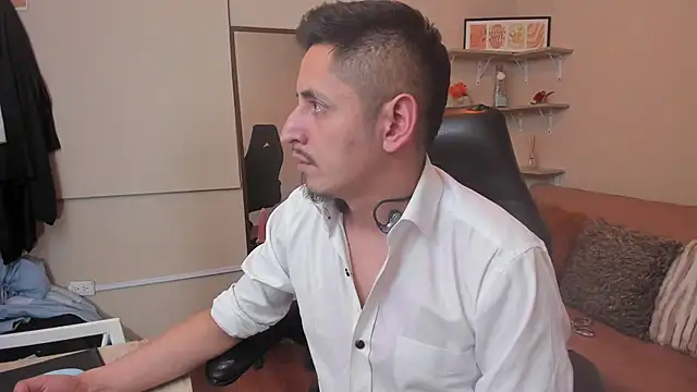 kevin_23_'s Webcam Show