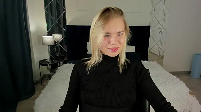 AmoreLune's Live XXX Chat