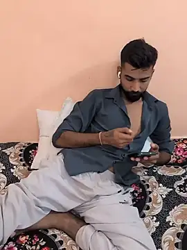 bisexual_yhh's Webcam Show