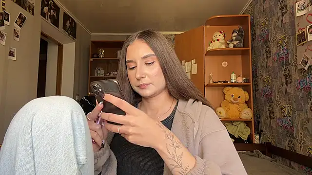 KittyNoSkirty's Live XXX Chat