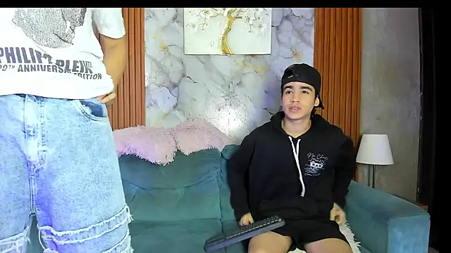 GOLDEN_BOSS' Webcam Show