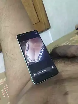 Make_me_yours57's Webcam Show