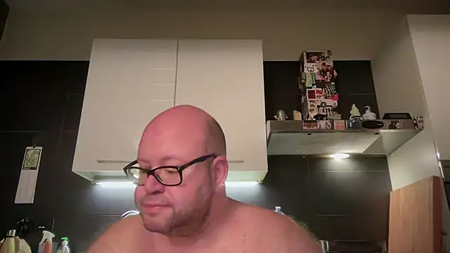 theitalianbear 现场性爱视讯表演