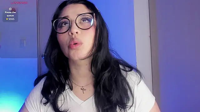 LuisaGranados' Live XXX Chat