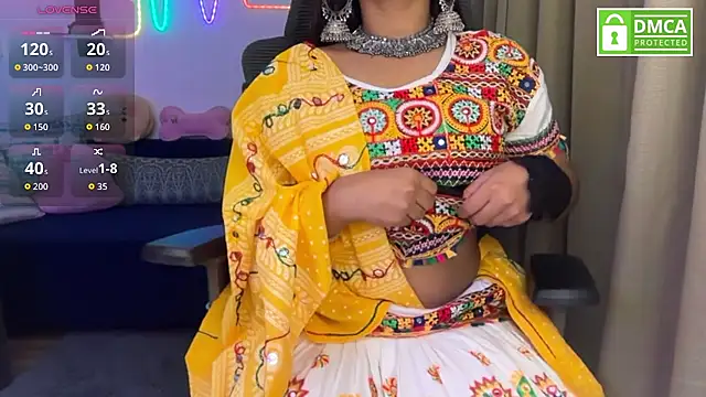 blissful-zovi's Webcam Show