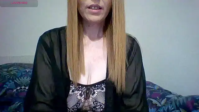TeasingRuby's Live XXX Chat