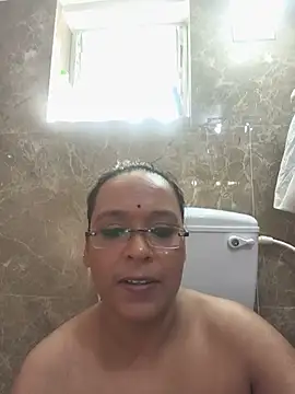 naughtymia06's Webcam Show