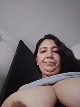 cachonda69-'s Webcam Show