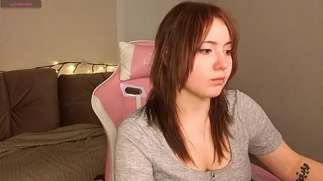 Yumi-Nevada's Live XXX Chat