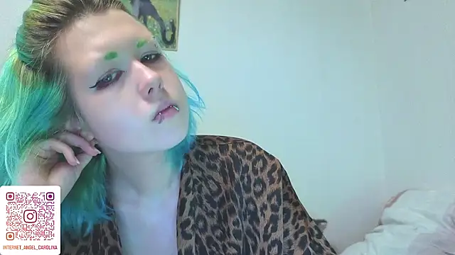 IntertetAngel's Live XXX Chat