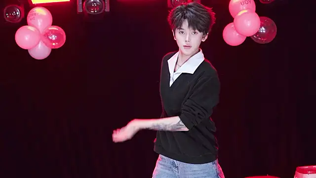 AOA-KOI02's Webcam Show
