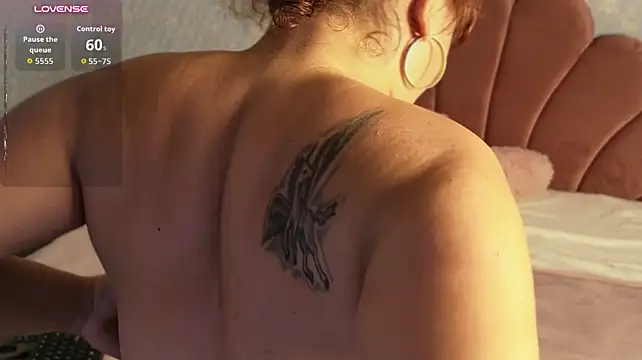 ElizeDrake's Live XXX Chat