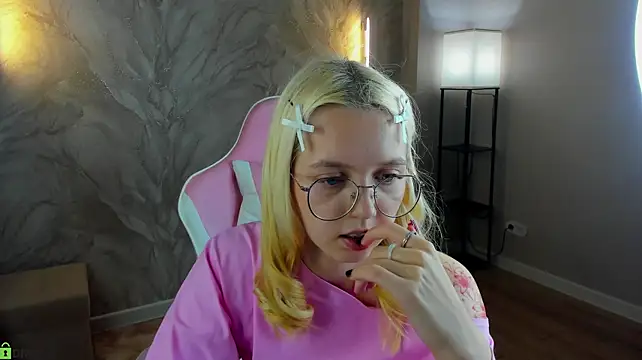 mollyy_snow's Live XXX Chat