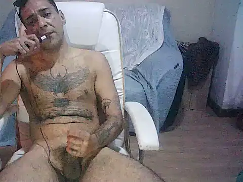 HotLatinoBR's Webcam Show