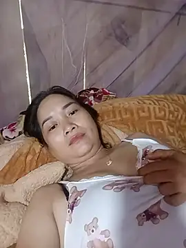 lizasquirt102's Webcam Show