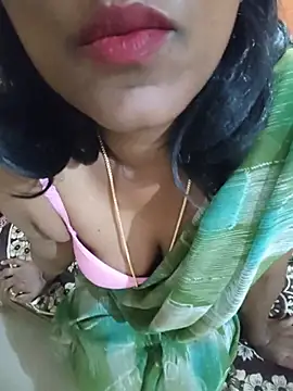 Sirisha_33's Webcam Show