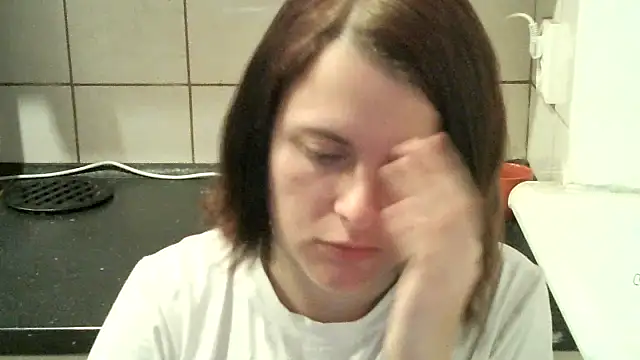 StrawberrySweet3's Live XXX Chat