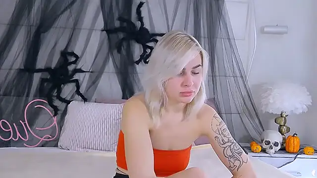 EmmiLive's Live XXX Chat