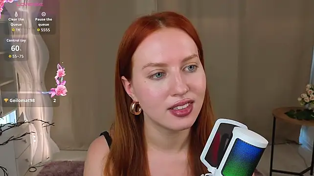 DinaKoenig's Live XXX Chat