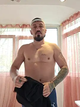 DoubleTroubleY's Webcam Show